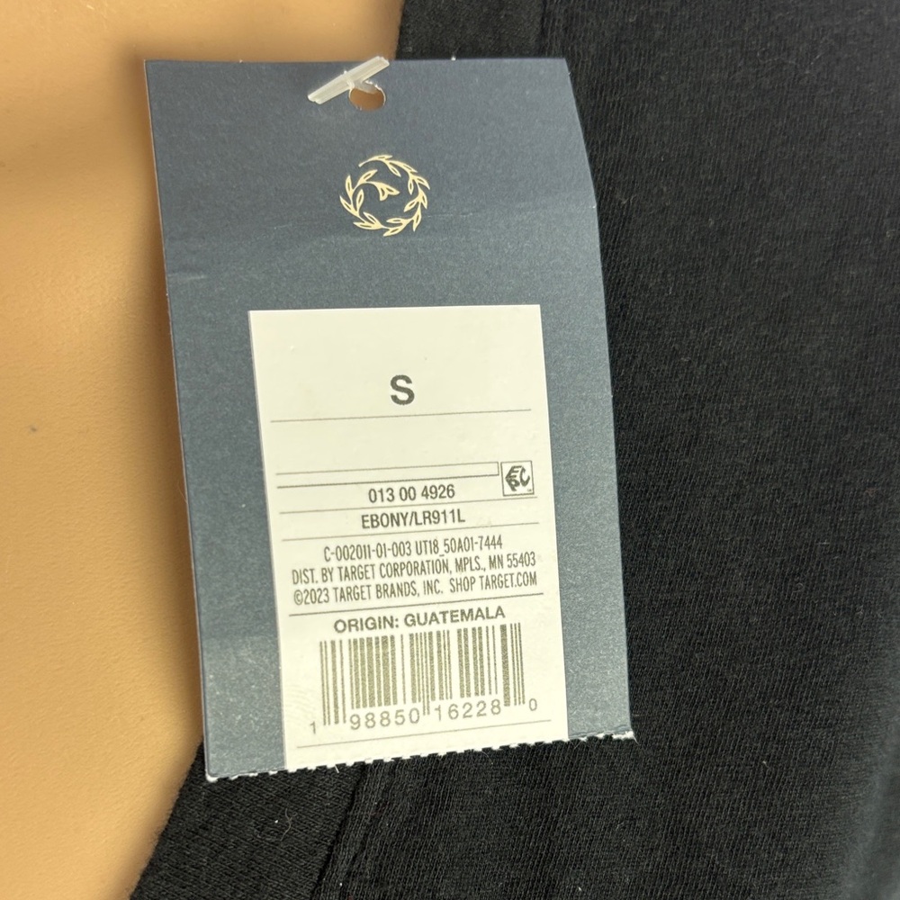 Universal Thread Black V-Neck Short Sleeve 100% Cotton Tee - Picture 3 of 6